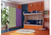 детская комната с двухъярусной кроватью для маленьких и взрослых детей