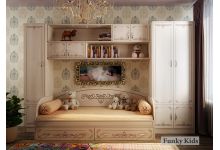 Мебель в классическом стиле для детской комнаты